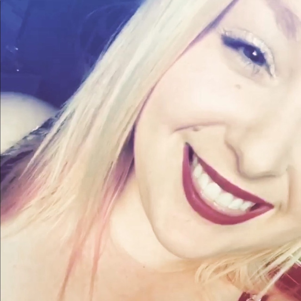 Meet your Posher, Jennifer